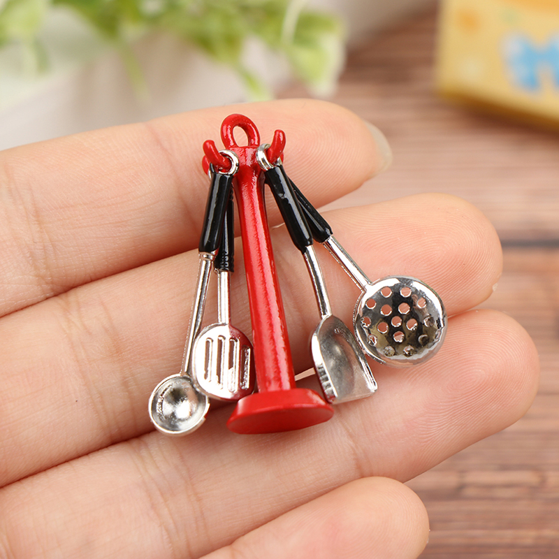 Kids Toys Kitchen Set - 1:12 ドールハウスキッチン用品垂直吊りスプーンへらスプーンザルセットドールハウス家具装飾子供のふりおもちゃ